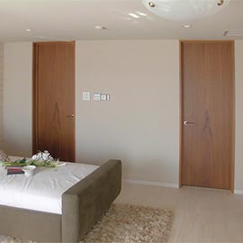 チーク杢目ドア